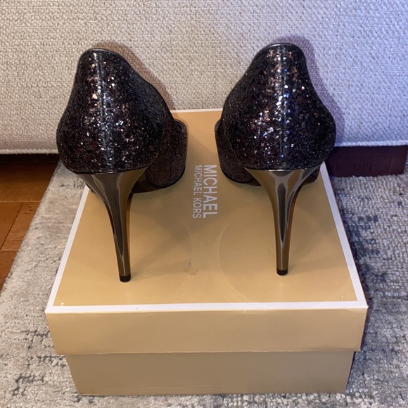 Michael Kors Heels - Picture 3 of 7